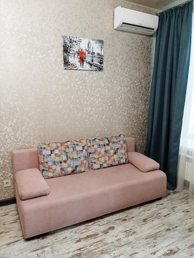 Ferienwohnung 1 Stop From Railway Station Kiew Exterior foto