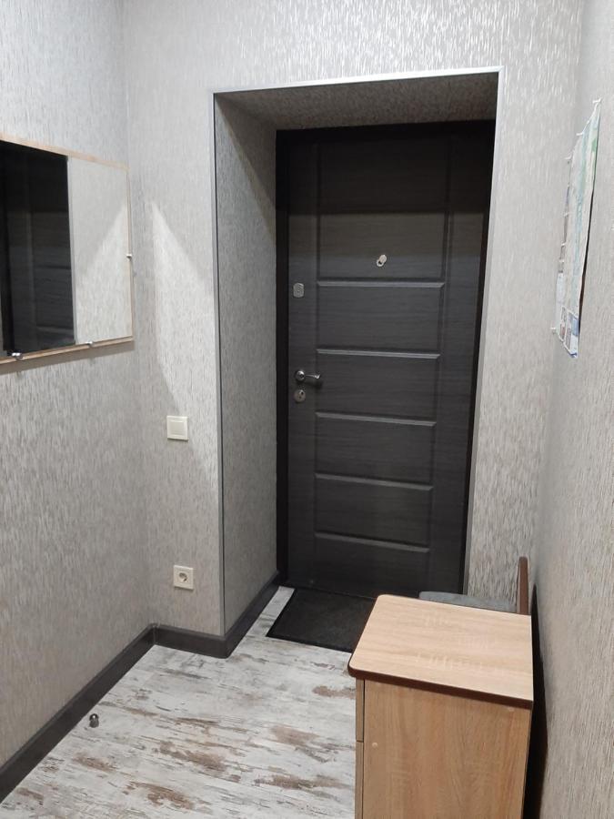 Ferienwohnung 1 Stop From Railway Station Kiew Exterior foto